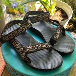 Cheetah Print Tevas